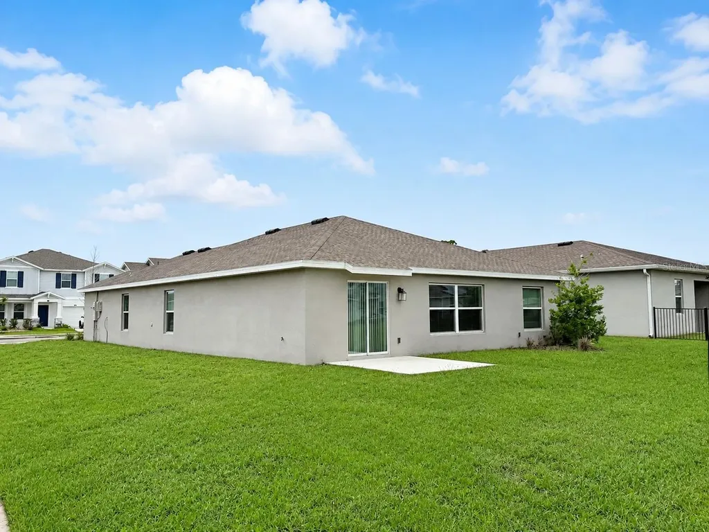 1100 Sand Trap Court Daytona Beach FL 32124
