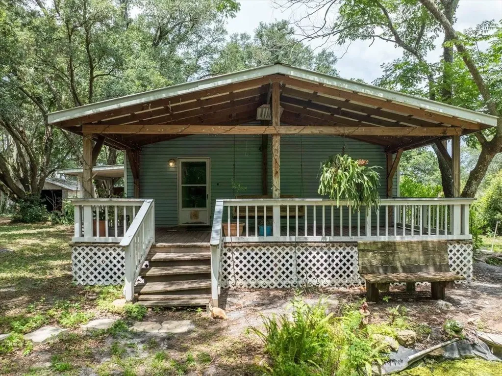 2202 D R Bryant Road Lakeland FL 33810