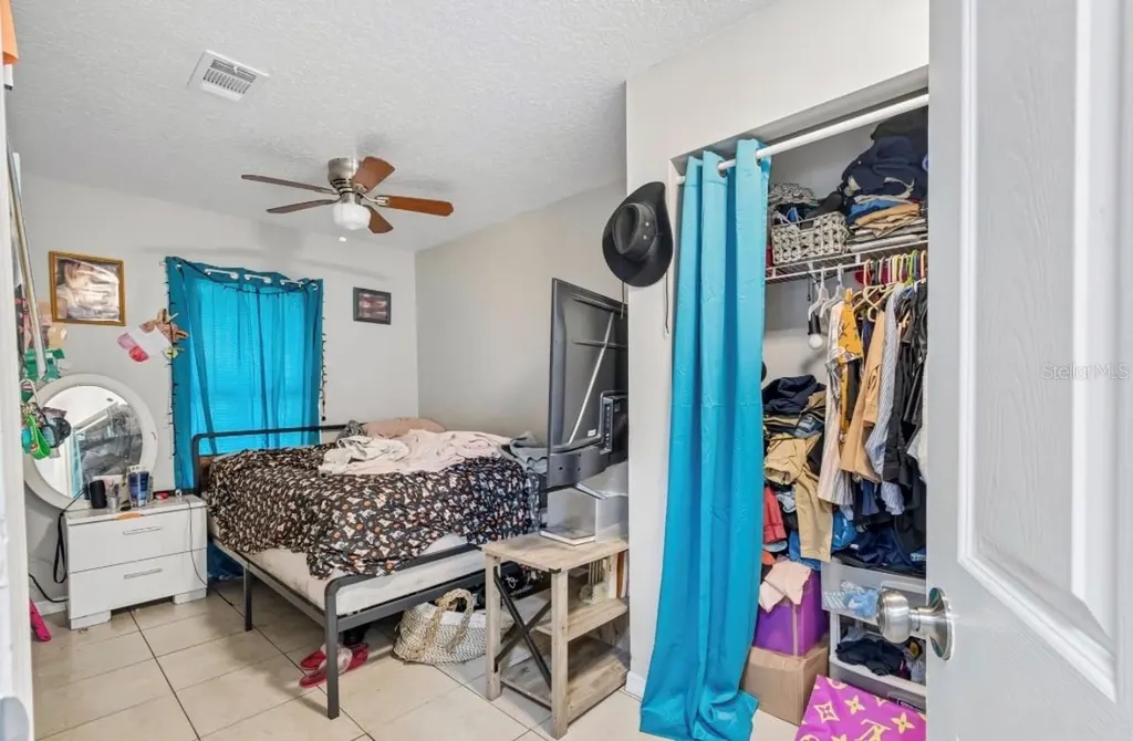 1901 E 32nd Avenue Tampa FL 33610