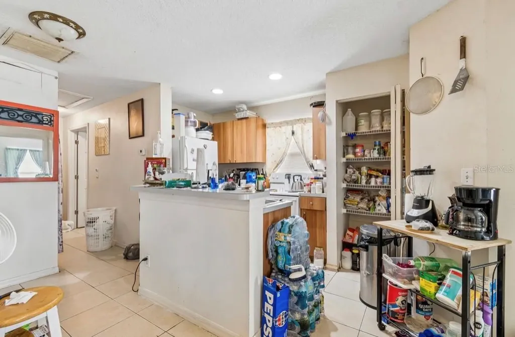 1901 E 32nd Avenue Tampa FL 33610