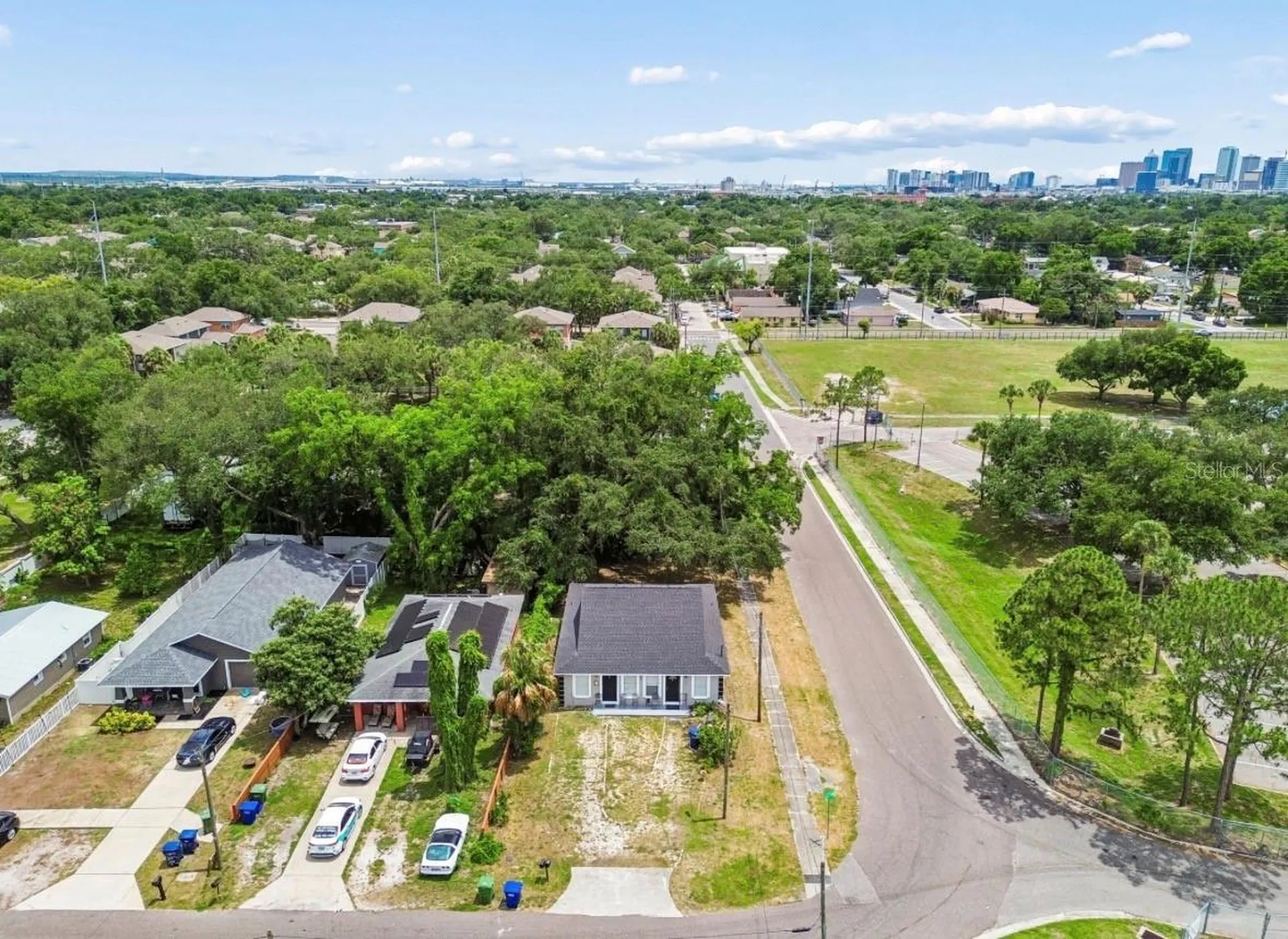 1901 E 32nd Avenue Tampa FL 33610