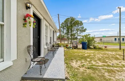 1901 E 32nd Avenue Tampa FL 33610