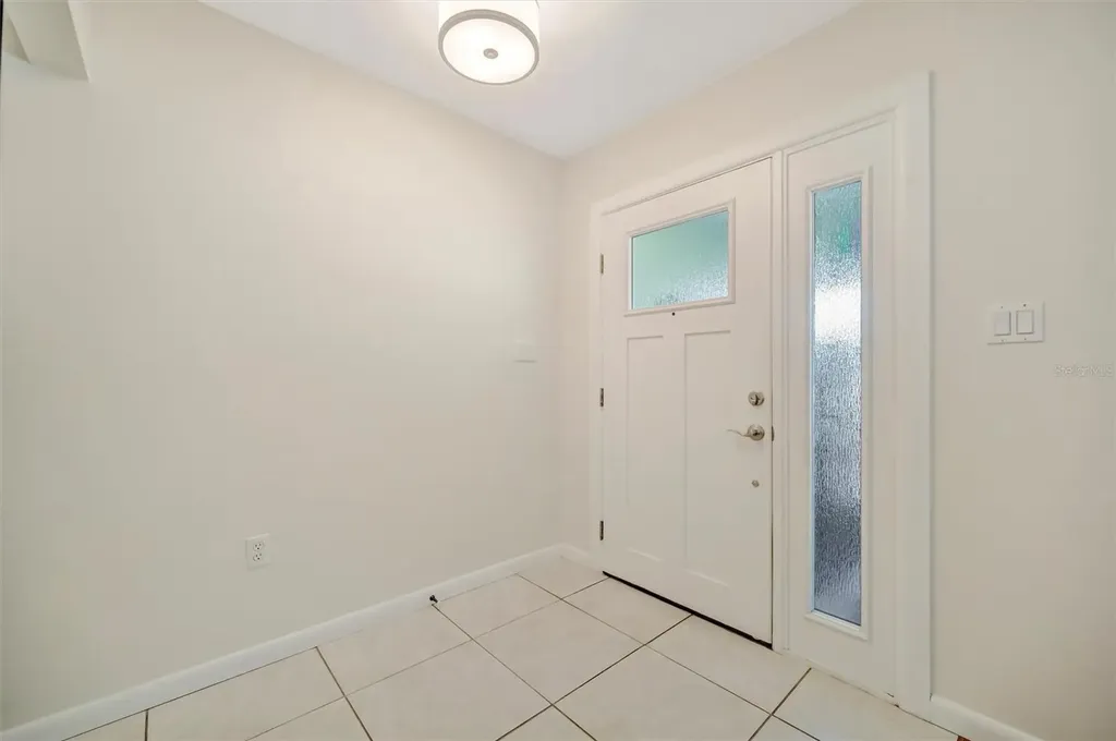 5729 Augusta Circle Sarasota FL 34238