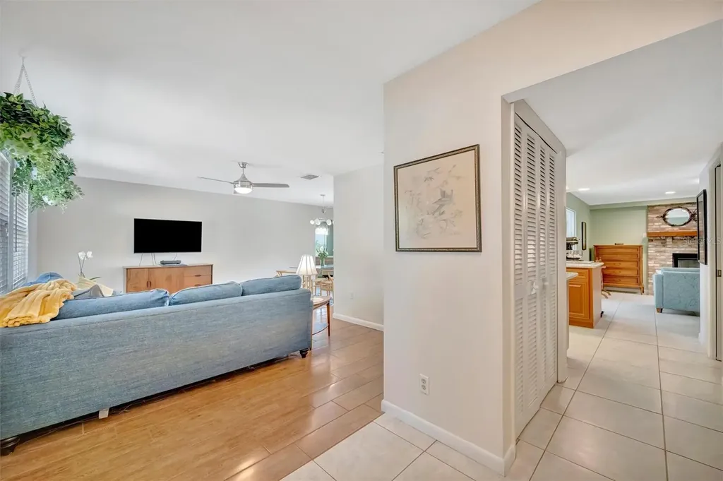 5729 Augusta Circle Sarasota FL 34238