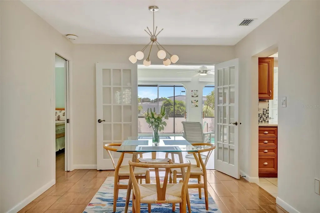 5729 Augusta Circle Sarasota FL 34238