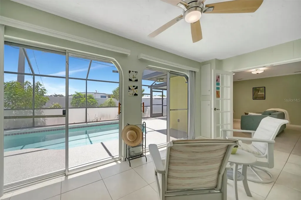 5729 Augusta Circle Sarasota FL 34238
