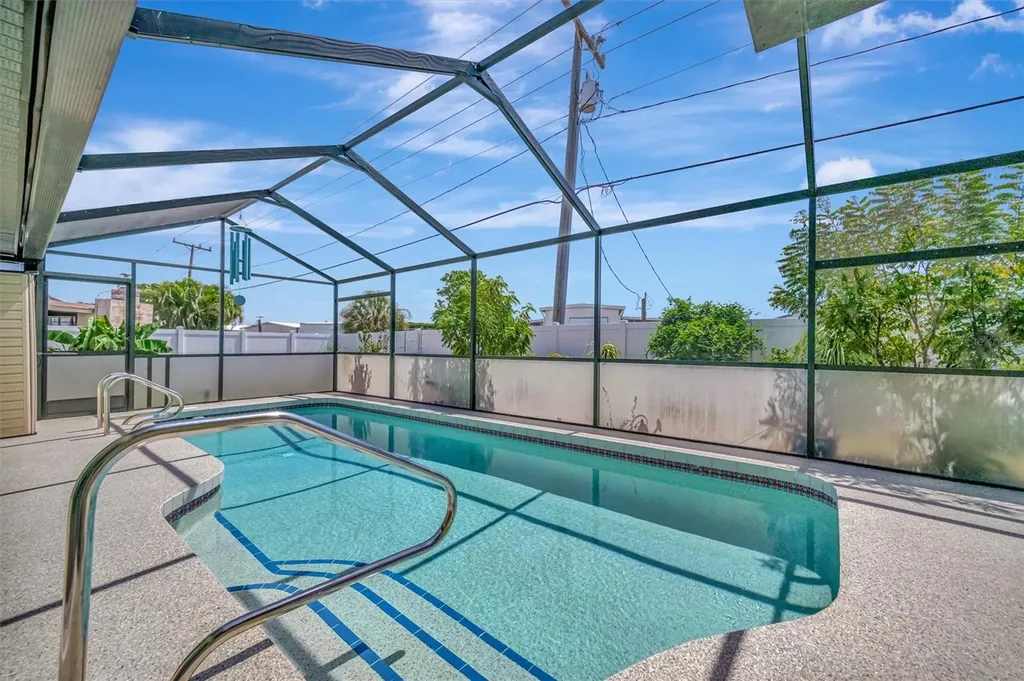5729 Augusta Circle Sarasota FL 34238