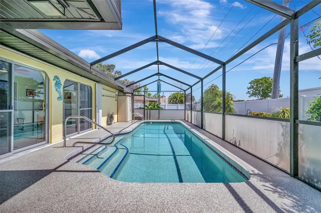 5729 Augusta Circle Sarasota FL 34238