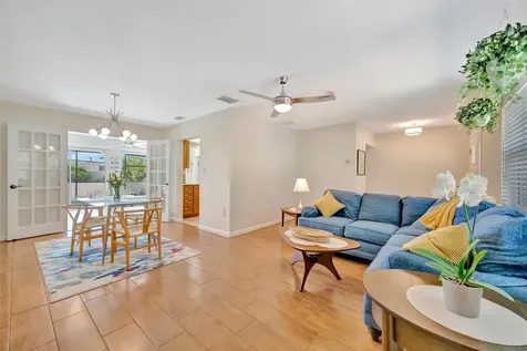5729 Augusta Circle Sarasota FL 34238