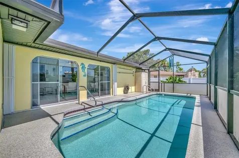 5729 Augusta Circle Sarasota FL 34238