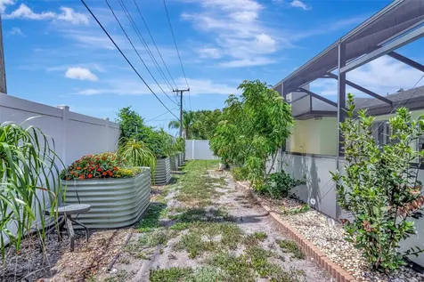5729 Augusta Circle Sarasota FL 34238