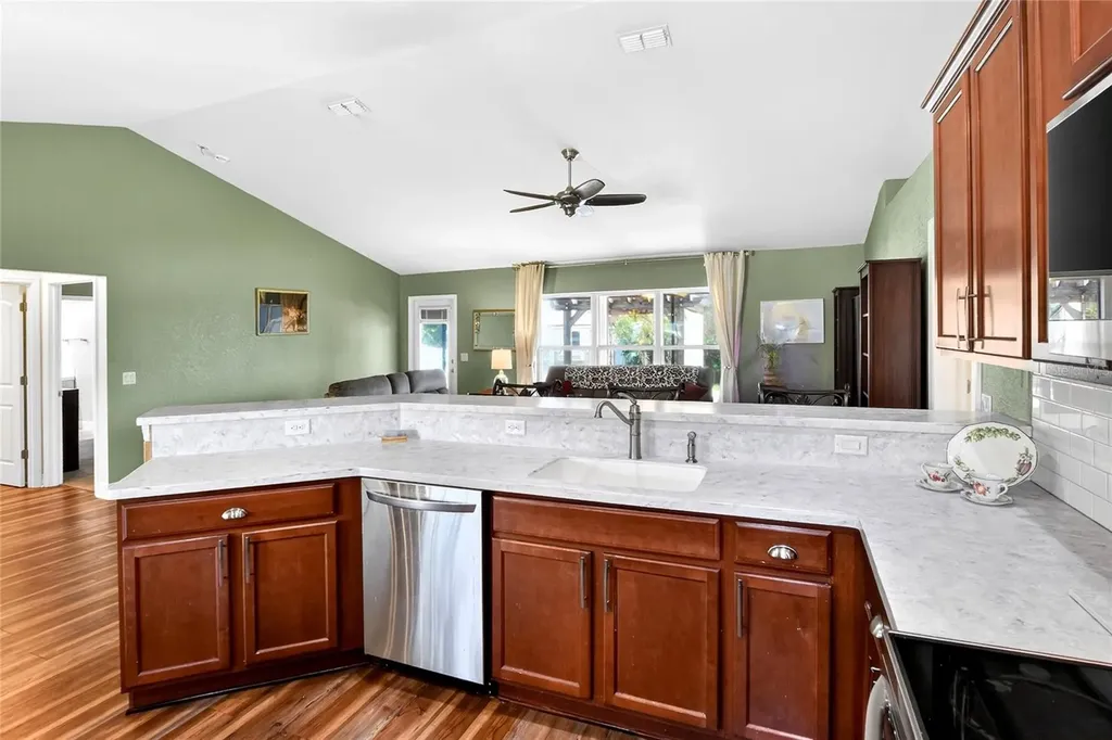1590 Doves View Circle Auburndale FL 33823