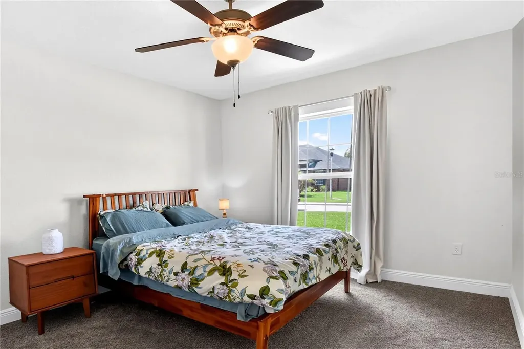 1590 Doves View Circle Auburndale FL 33823