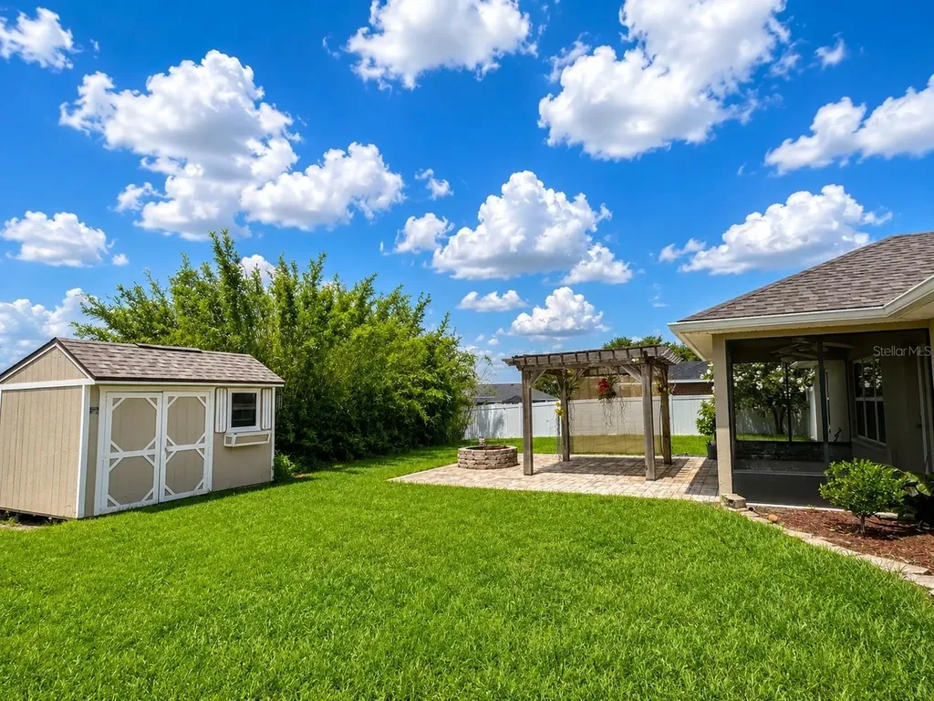 1590 Doves View Circle Auburndale FL 33823