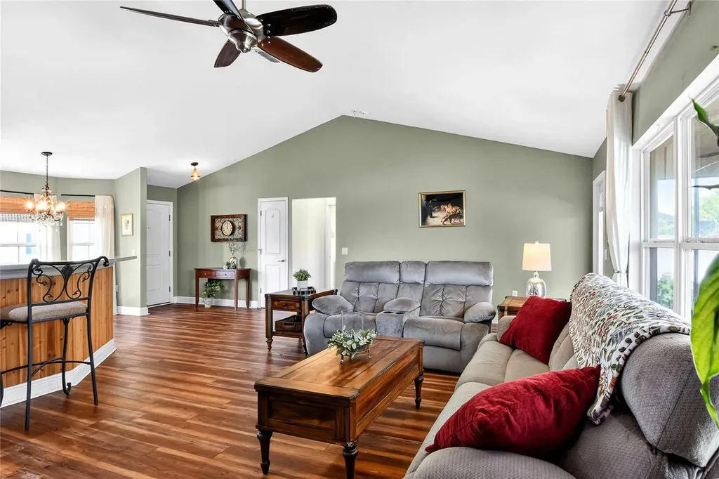 1590 Doves View Circle Auburndale FL 33823