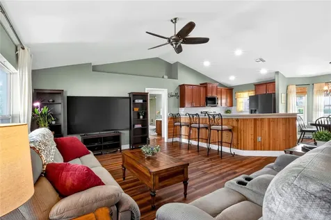1590 Doves View Circle Auburndale FL 33823