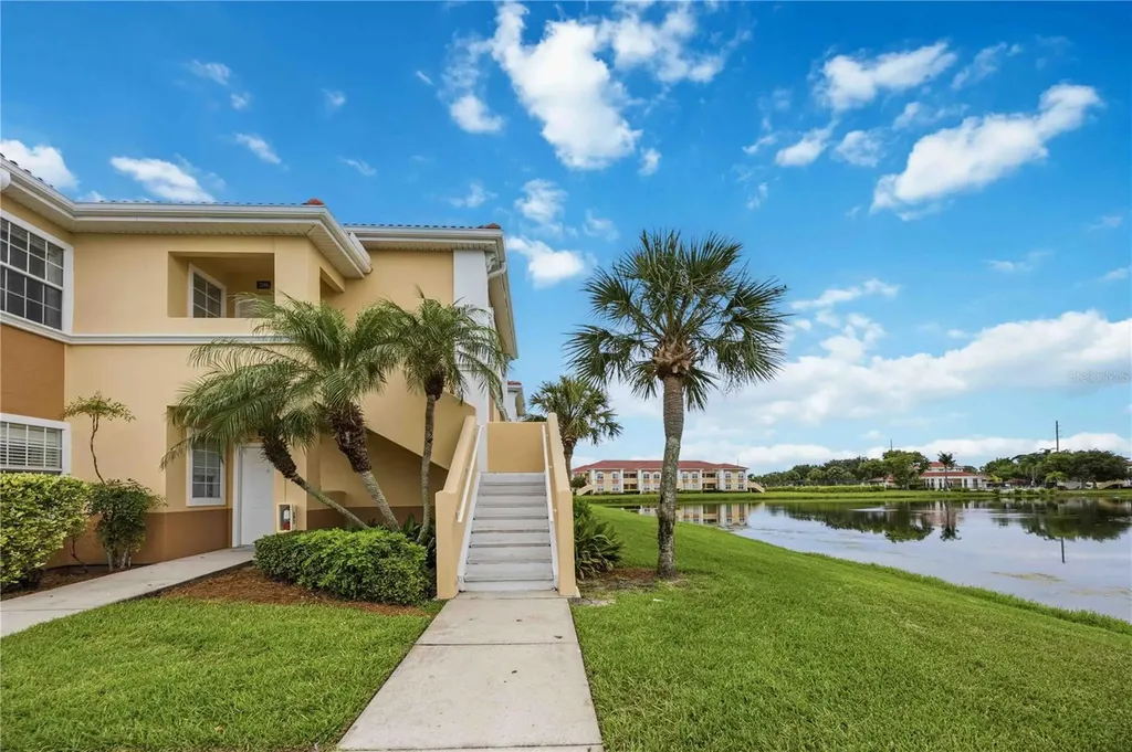 1025 Villagio Circle Sarasota FL 34237