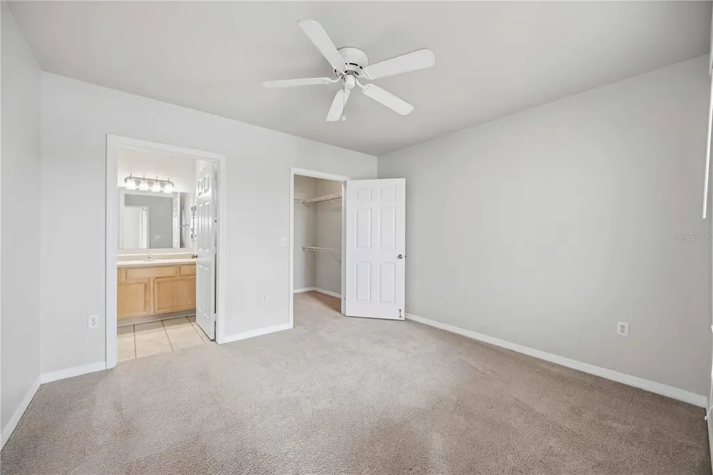 1025 Villagio Circle Sarasota FL 34237
