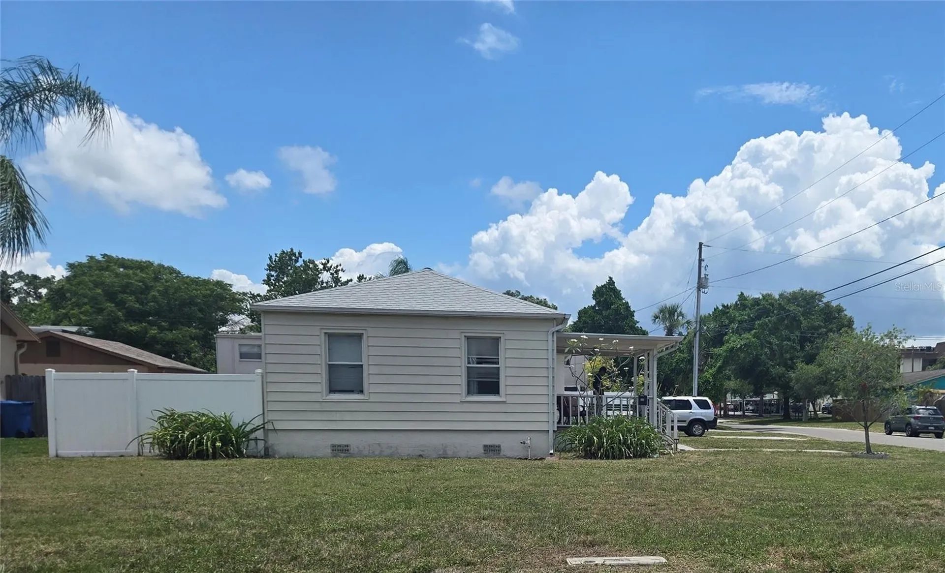146 NE Madison Circle N St Petersburg FL 33702