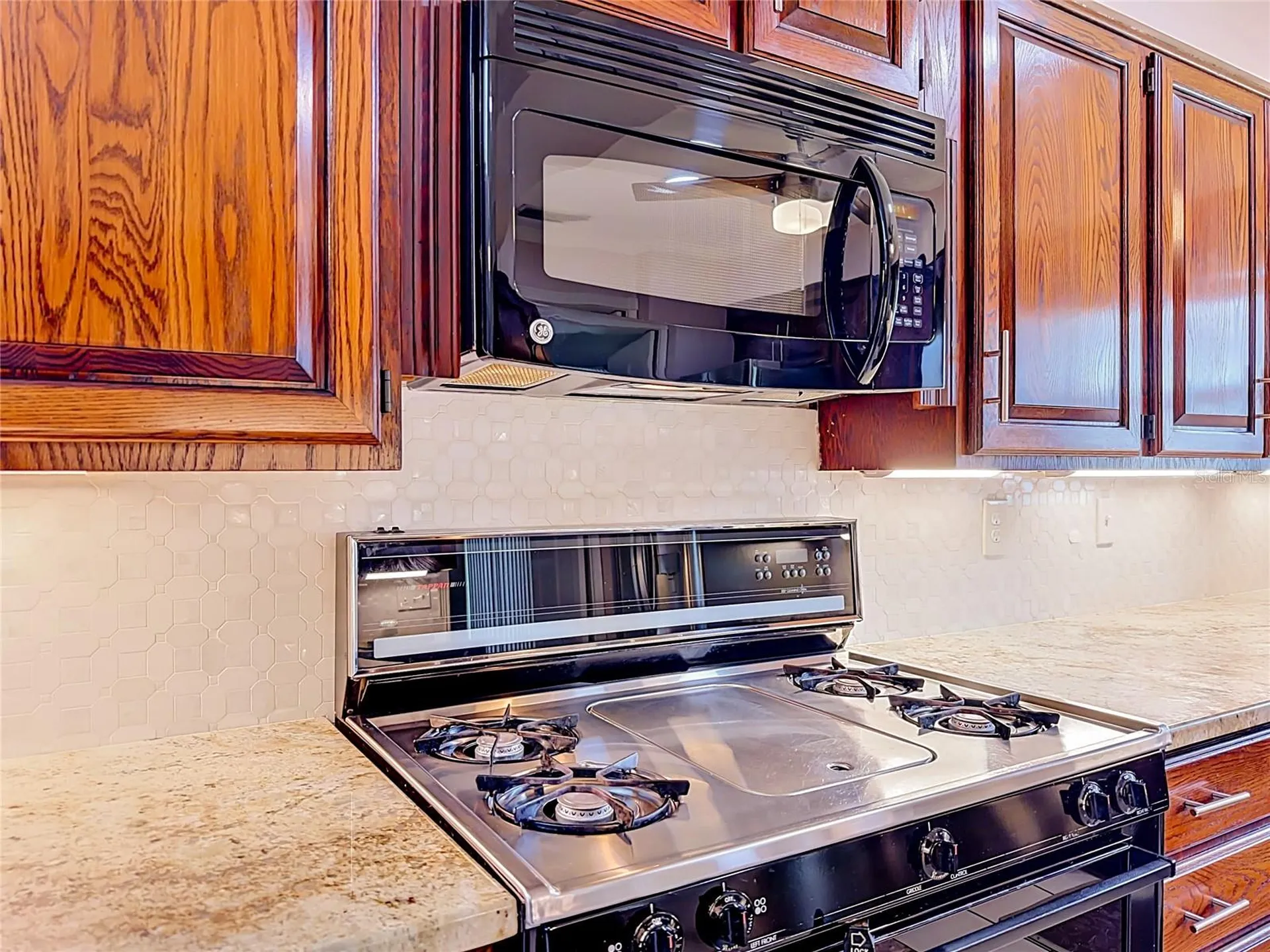 5020 The Oaks Circle Edgewood FL 32809