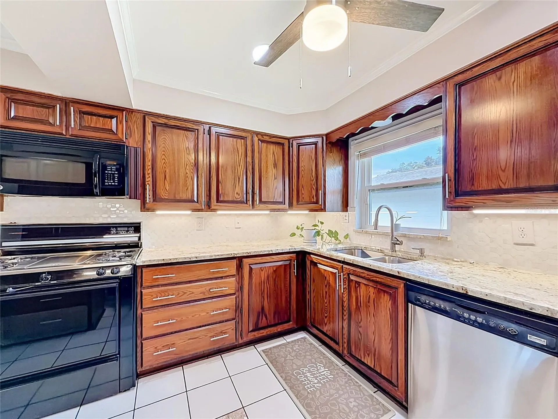 5020 The Oaks Circle Edgewood FL 32809