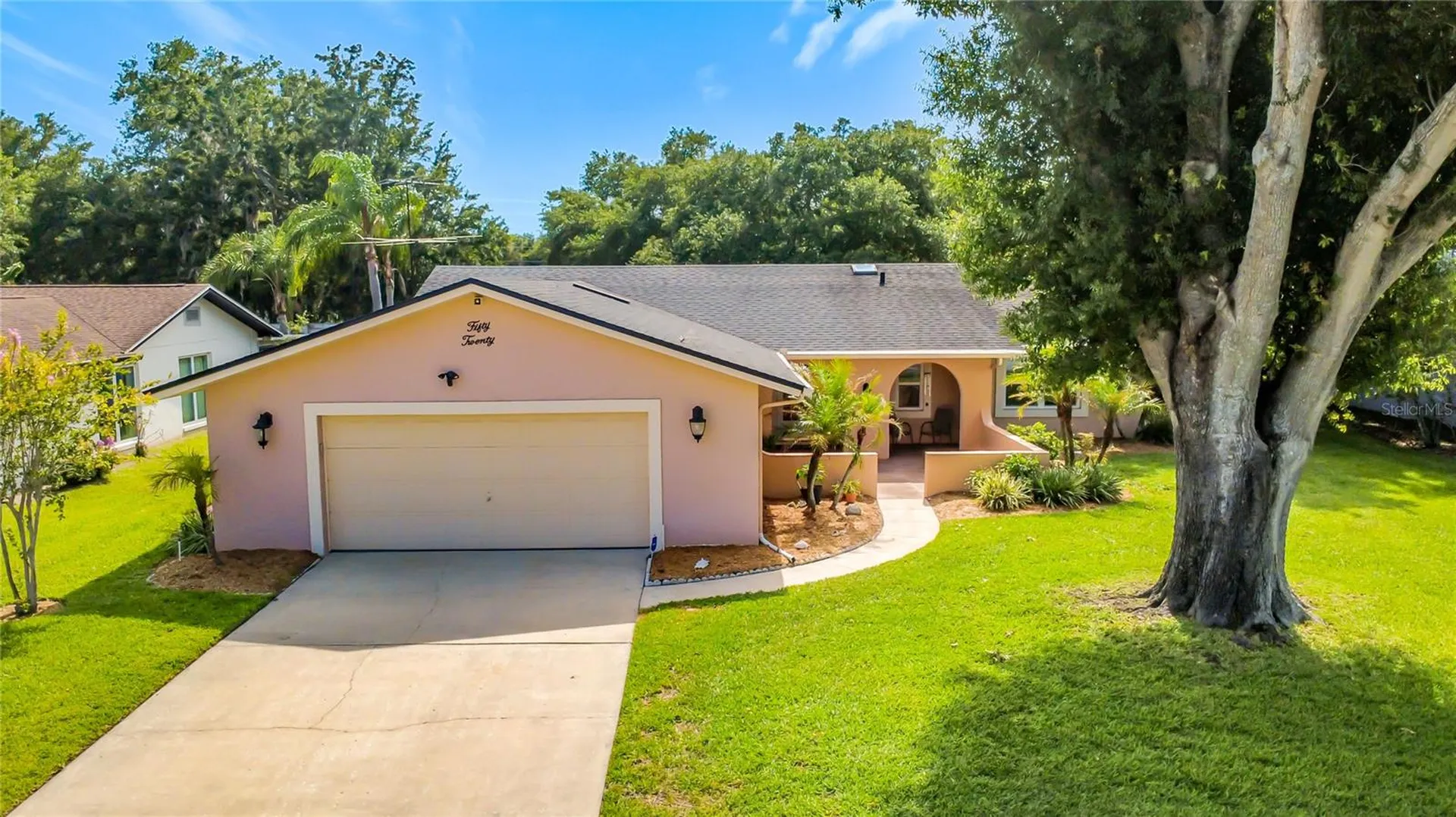 5020 The Oaks Circle Edgewood FL 32809