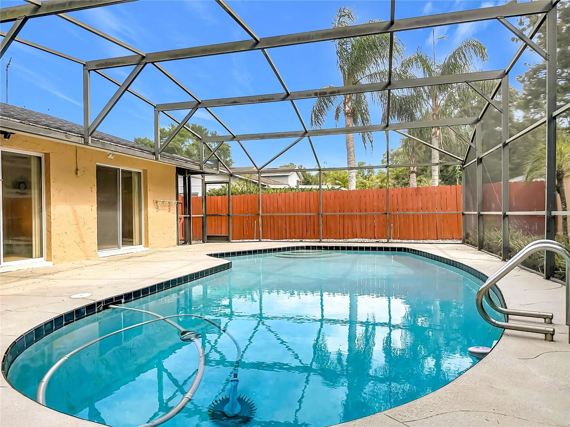 5020 The Oaks Circle Edgewood FL 32809