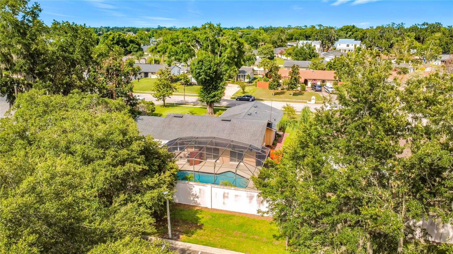 5020 The Oaks Circle Edgewood FL 32809