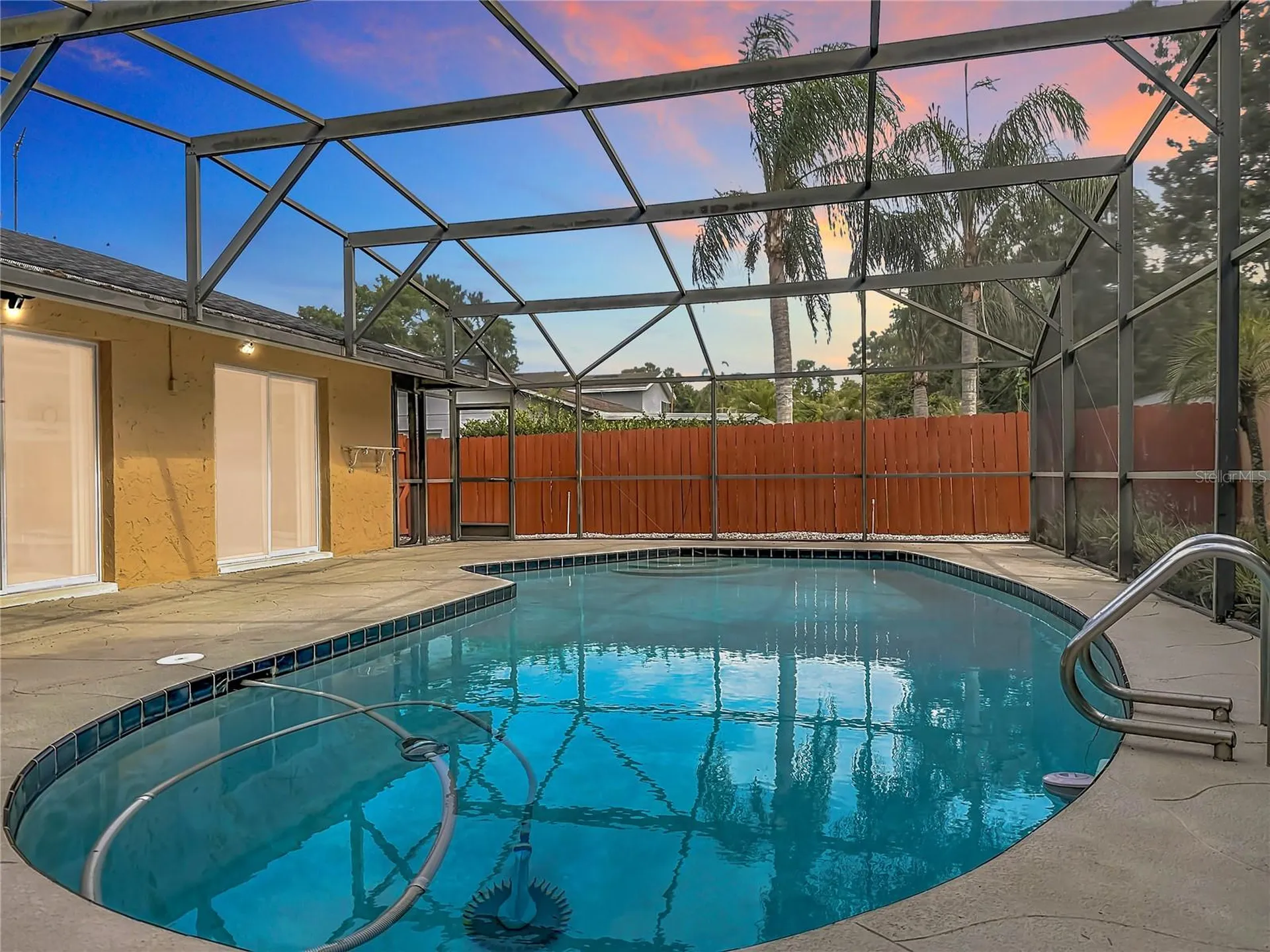 5020 The Oaks Circle Edgewood FL 32809