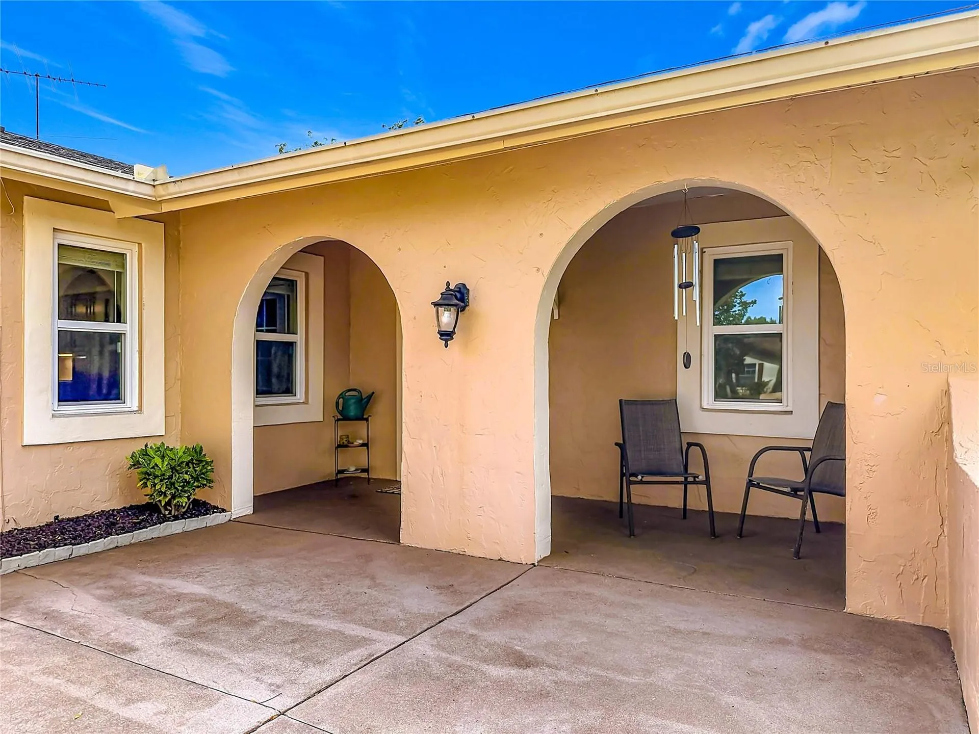 5020 The Oaks Circle Edgewood FL 32809