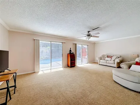 5020 The Oaks Circle Edgewood FL 32809