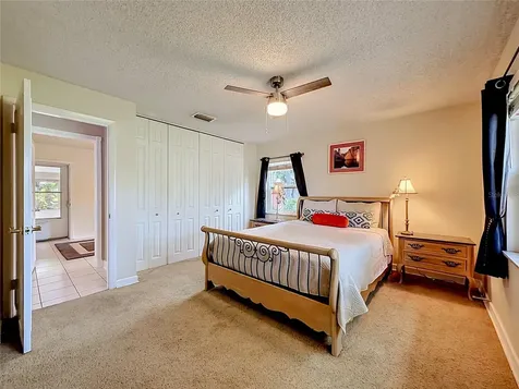 5020 The Oaks Circle Edgewood FL 32809
