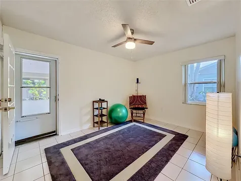 5020 The Oaks Circle Edgewood FL 32809