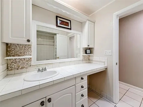 5020 The Oaks Circle Edgewood FL 32809