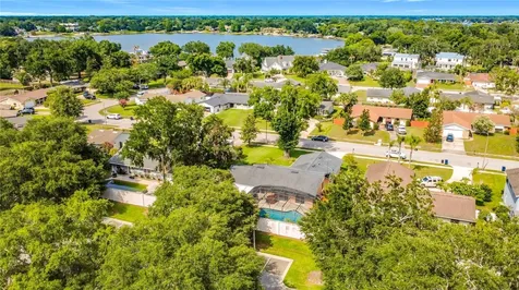 5020 The Oaks Circle Edgewood FL 32809