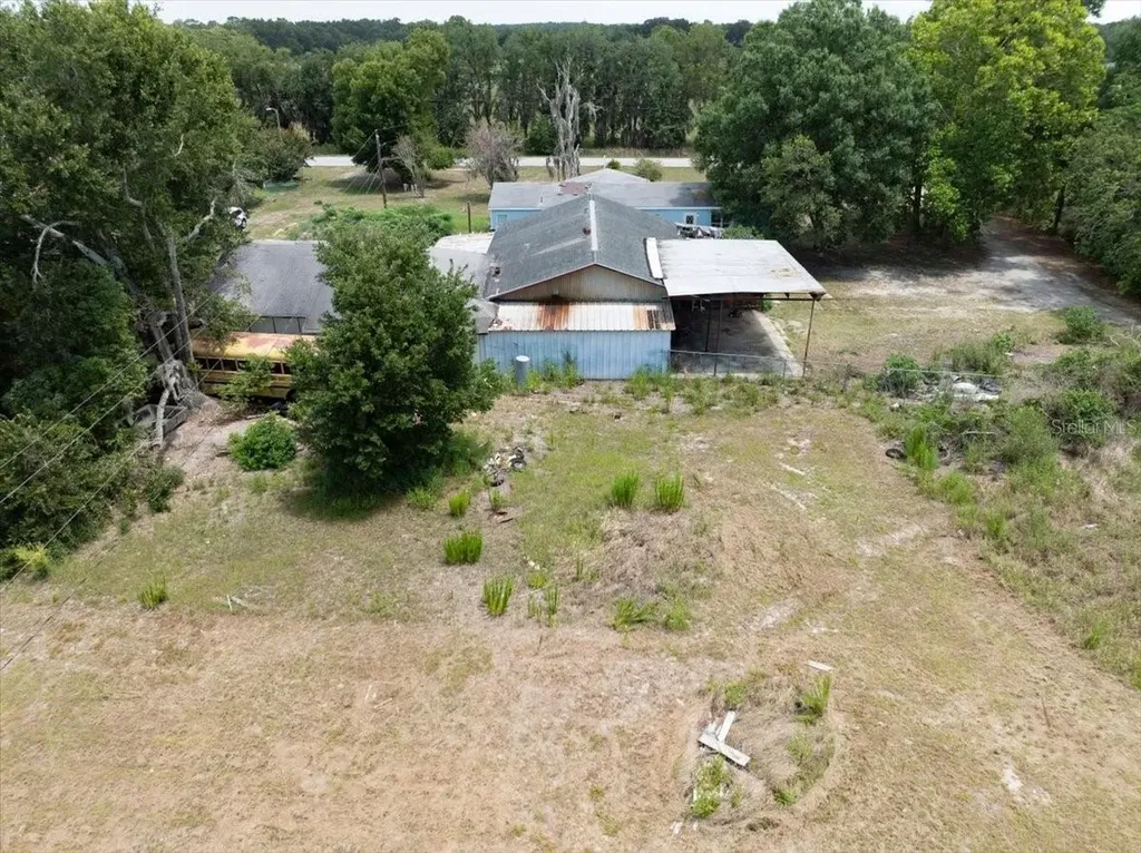 2210 D R Bryant Road Lakeland FL 33810