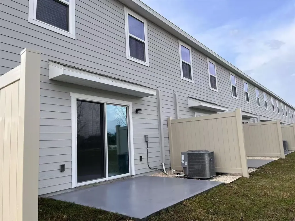 8241 SW 67th Avenue Ocala FL 34476