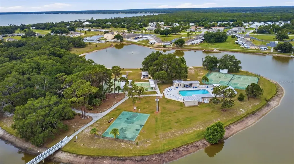 2629 Club Circle Lake Wales FL 33898