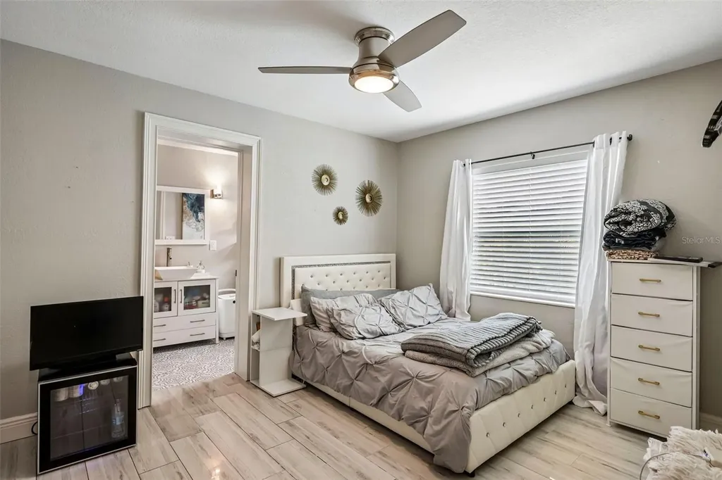 6304 Flamingo Drive Apollo Beach FL 33572