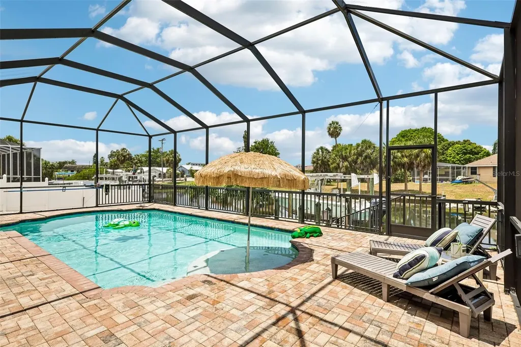 6304 Flamingo Drive Apollo Beach FL 33572