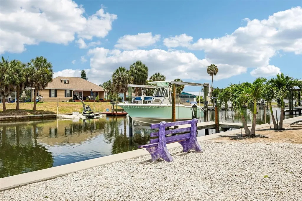 6304 Flamingo Drive Apollo Beach FL 33572