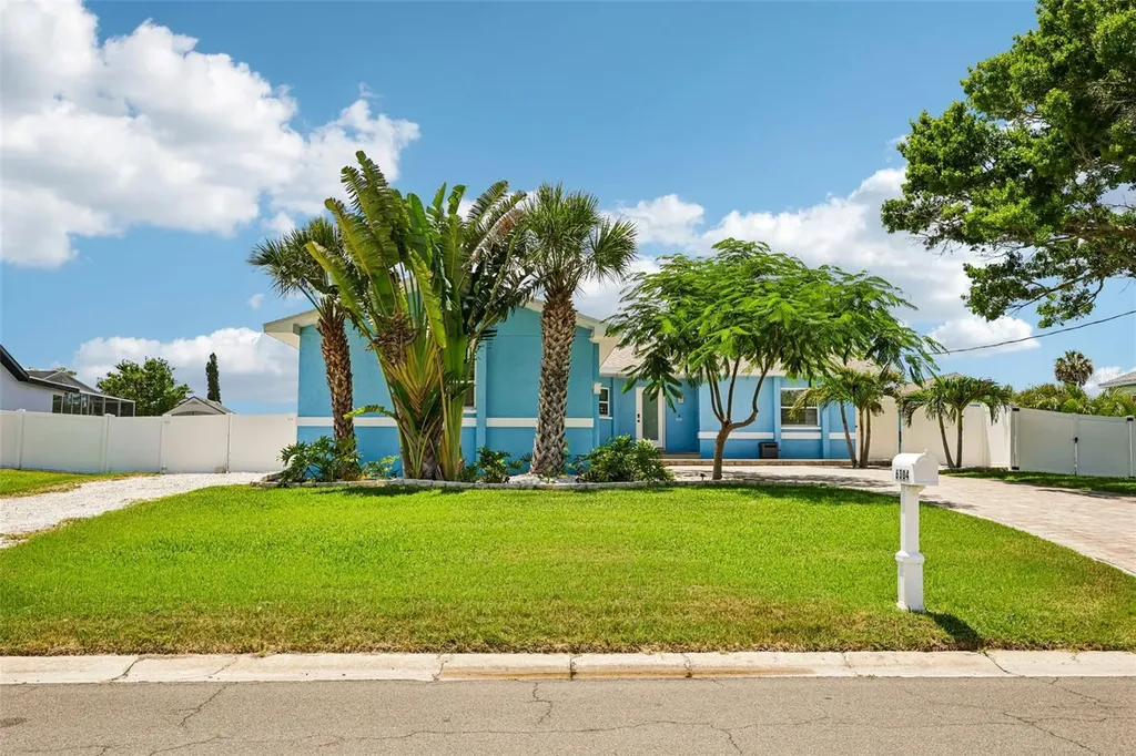 6304 Flamingo Drive Apollo Beach FL 33572
