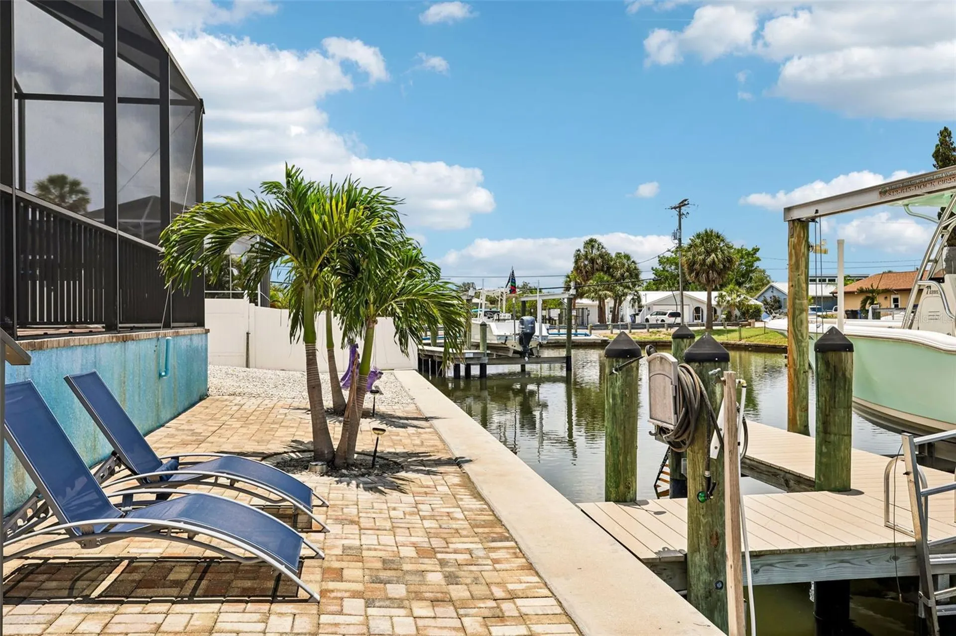 6304 Flamingo Drive Apollo Beach FL 33572