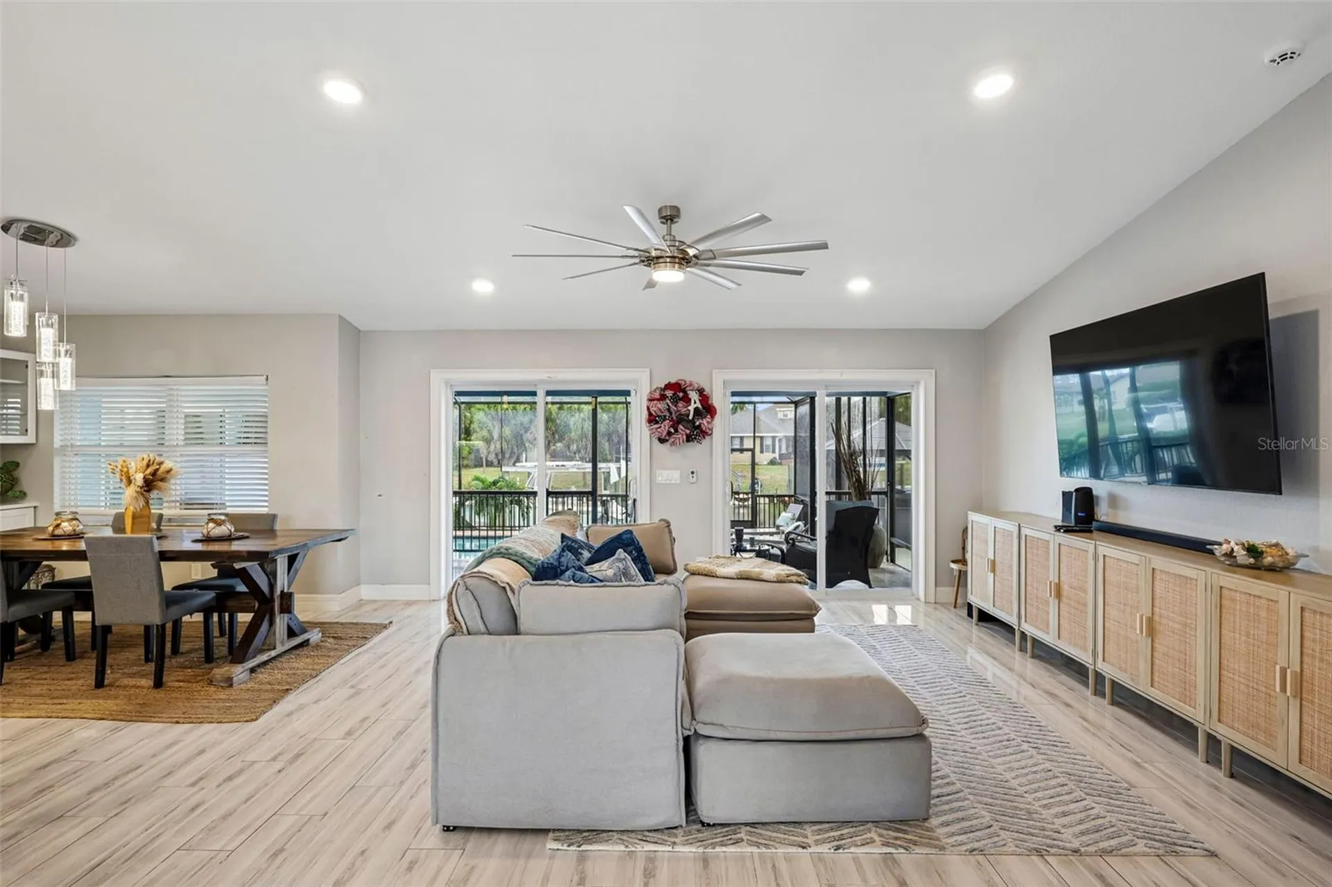 6304 Flamingo Drive Apollo Beach FL 33572