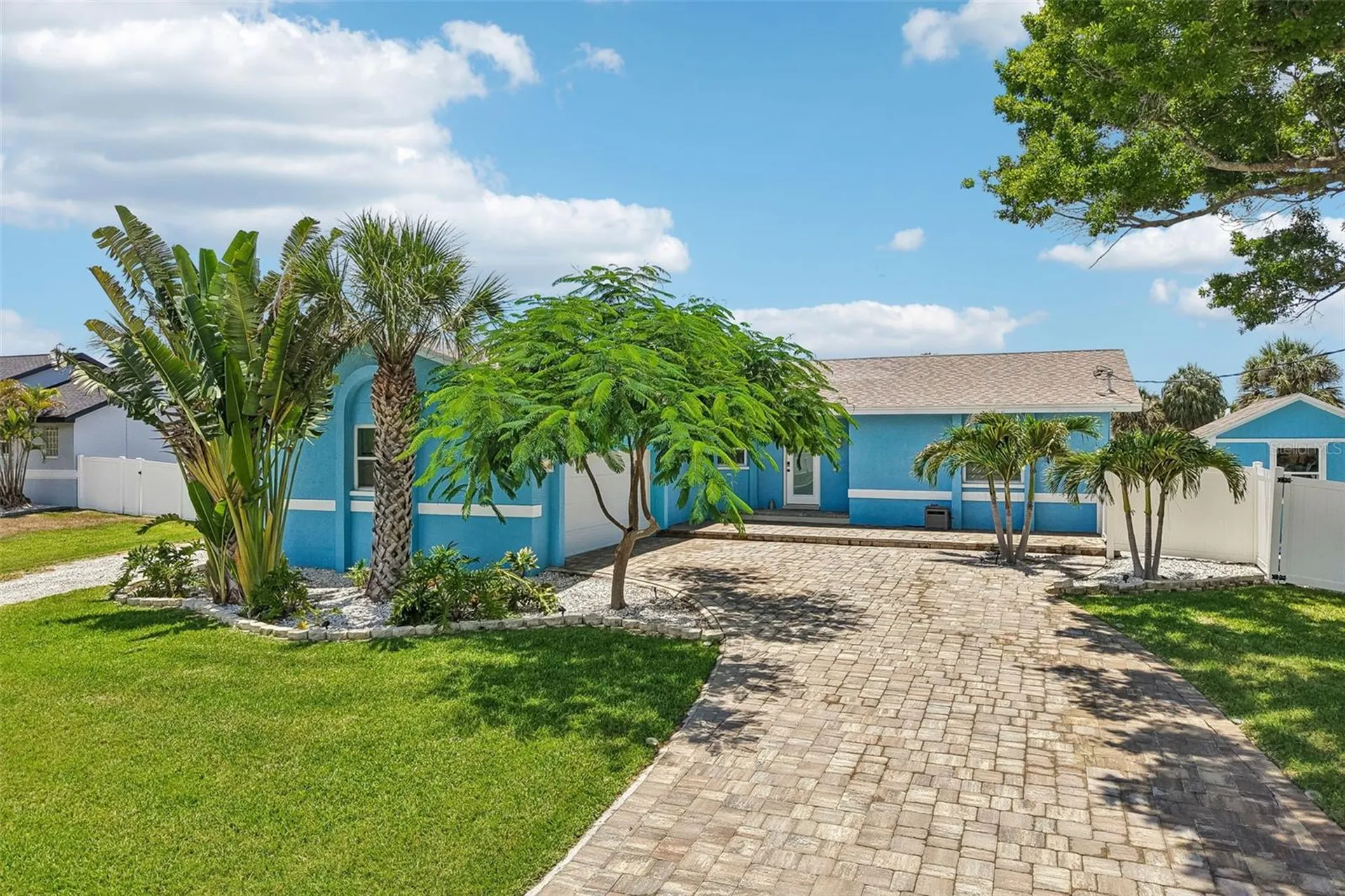6304 Flamingo Drive Apollo Beach FL 33572