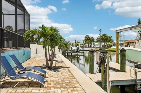6304 Flamingo Drive Apollo Beach FL 33572