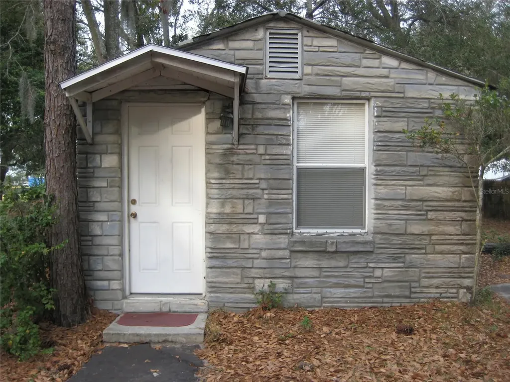 11804 E 92 Highway Seffner FL 33584