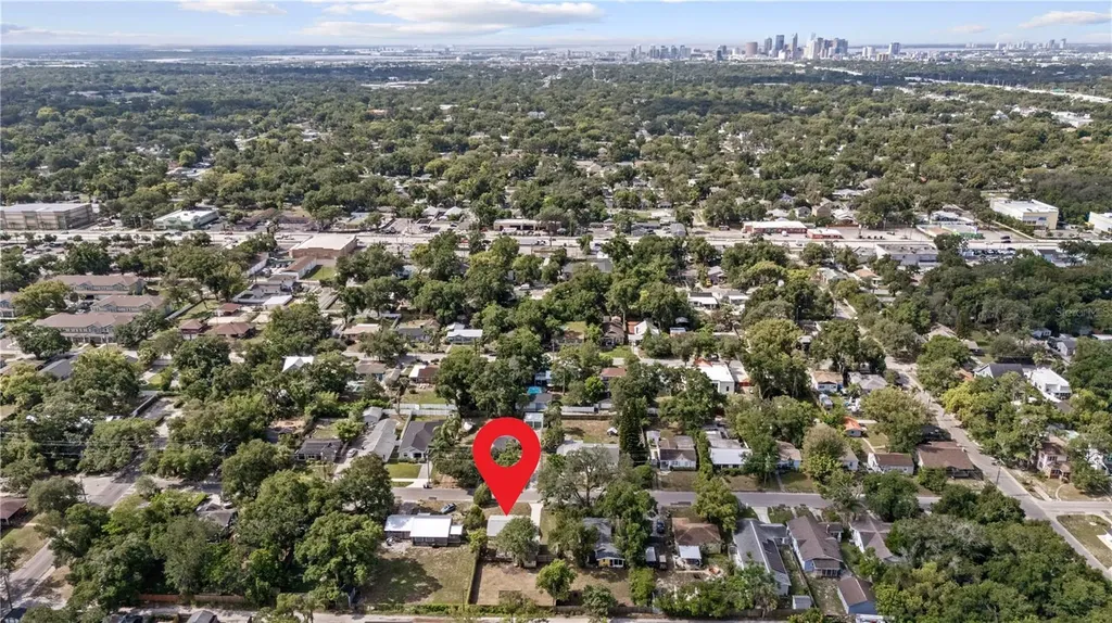 1418 E Powhatan Avenue Tampa FL 33604
