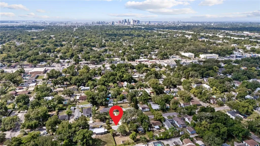 1418 E Powhatan Avenue Tampa FL 33604