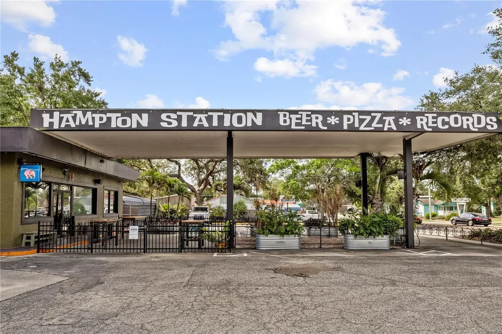 1418 E Powhatan Avenue Tampa FL 33604